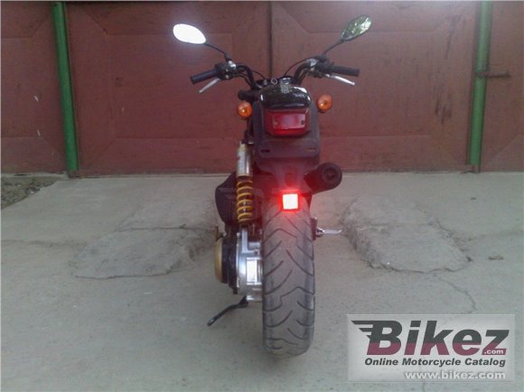 2002 Suzuki TR 50 SD photo